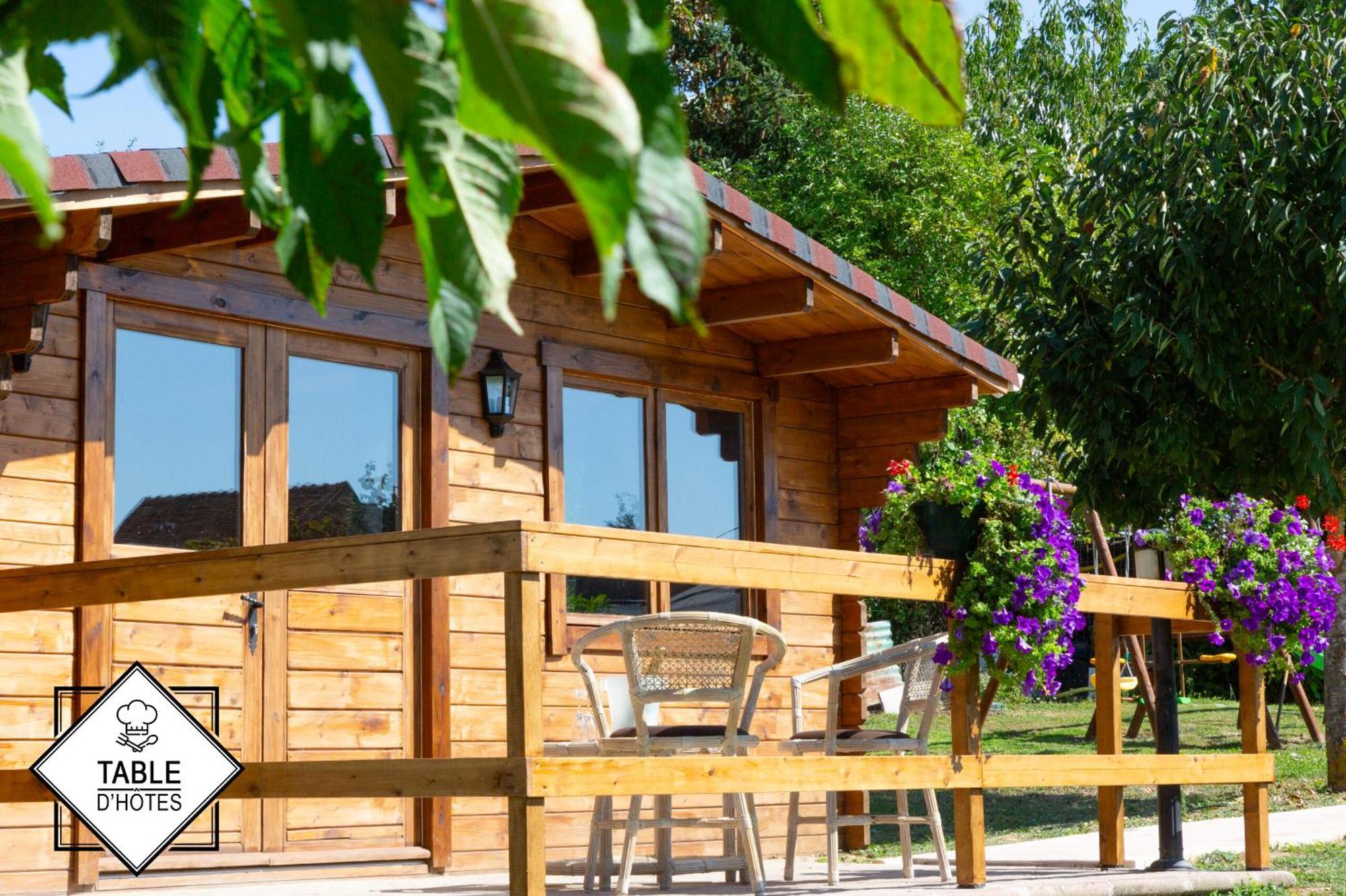 Le Sarcinoe Hotel Sergines Bagian luar foto